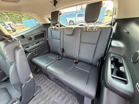 Used 2023 Subaru Ascent Limited w/ Technology Package AWD/4WD image 33
