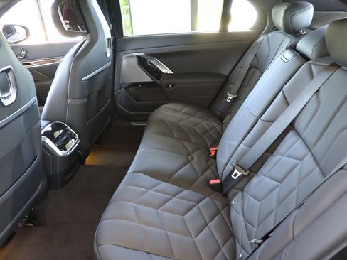 New 2026 BMW 750e xDrive w/ Executive Package image 14