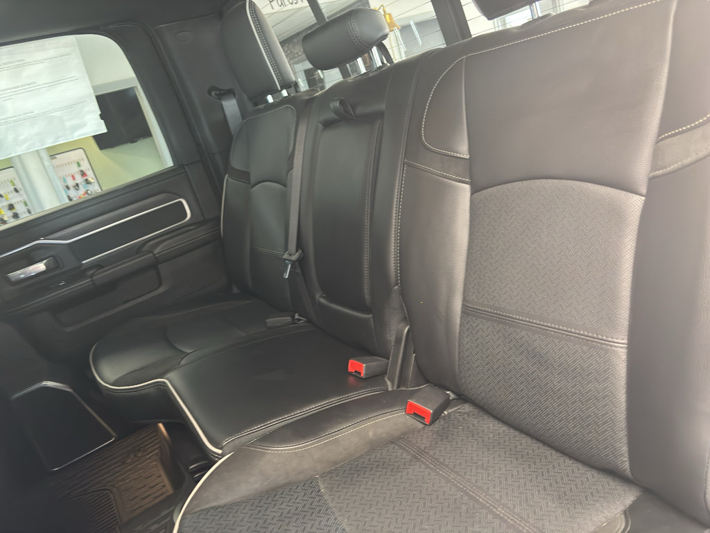 New 2025 RAM 2500 Laramie AWD/4WD image 13