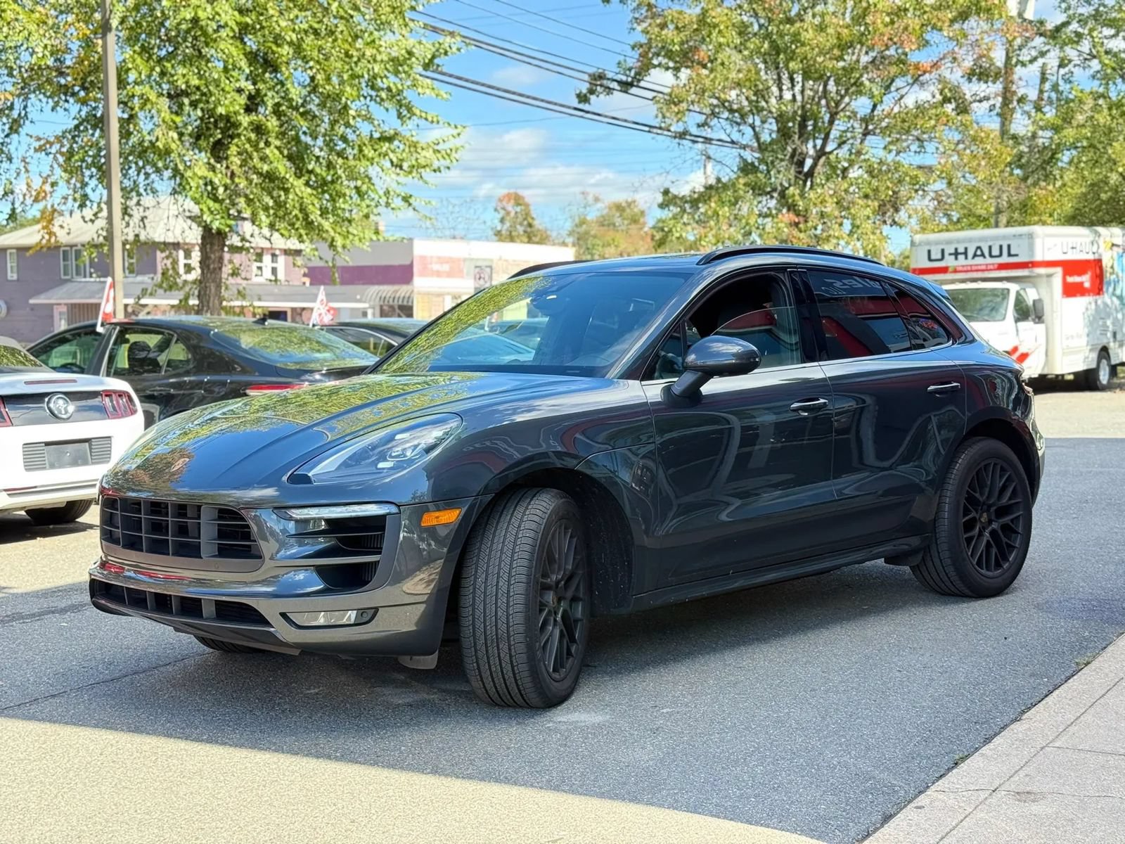 Used 2017 Porsche Macan GTS w/ Premium Package Plus AWD/4WD image 2