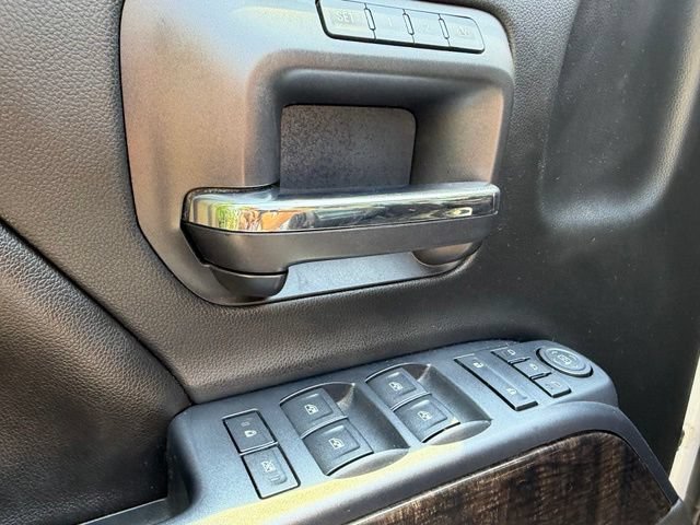 Used 2016 GMC Sierra 2500 Denali w/ Duramax Plus Package AWD/4WD image 14