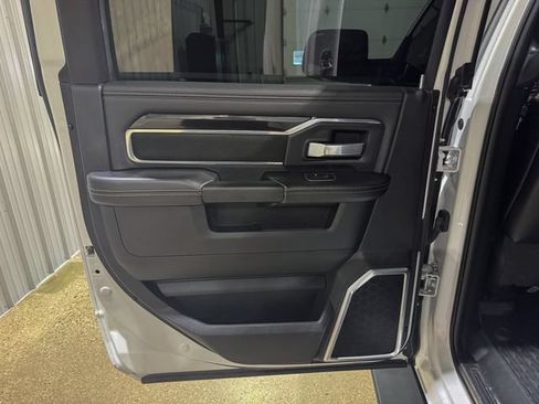 Used 2021 RAM 2500 Laramie w/ Night Edition AWD/4WD image 17