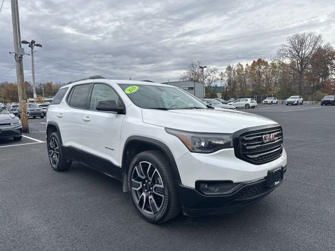 Used 2019 GMC Acadia SLT w/ Black Edition image 3