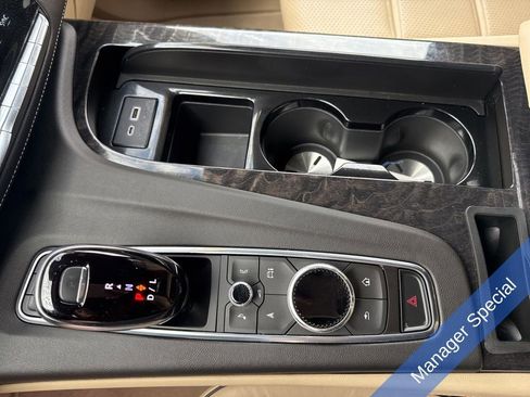 Used 2021 Cadillac Escalade ESV Premium Luxury image 18