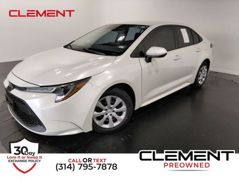 Used 2021 Toyota Corolla LE image 1