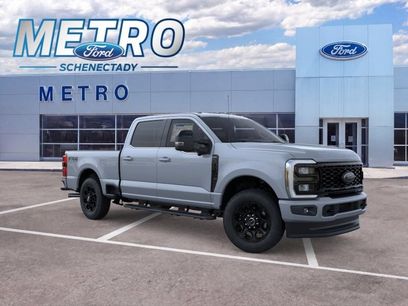 New 2026 Ford F350 Lariat w/ Black Appearance Package