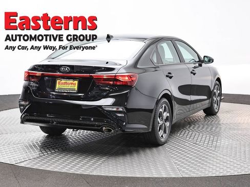 Used 2020 Kia Forte LXS FWD image 5