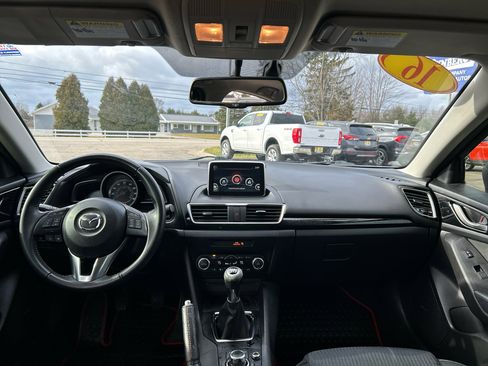 Used 2016 MAZDA MAZDA3 i Touring w/ Popular Equipment Package image 20