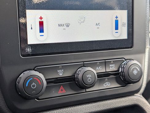 New 2025 Ford Ranger XL image 18