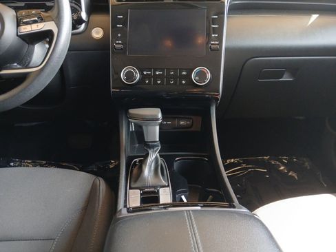 Used 2022 Hyundai Tucson SEL w/ Cargo Package image 11