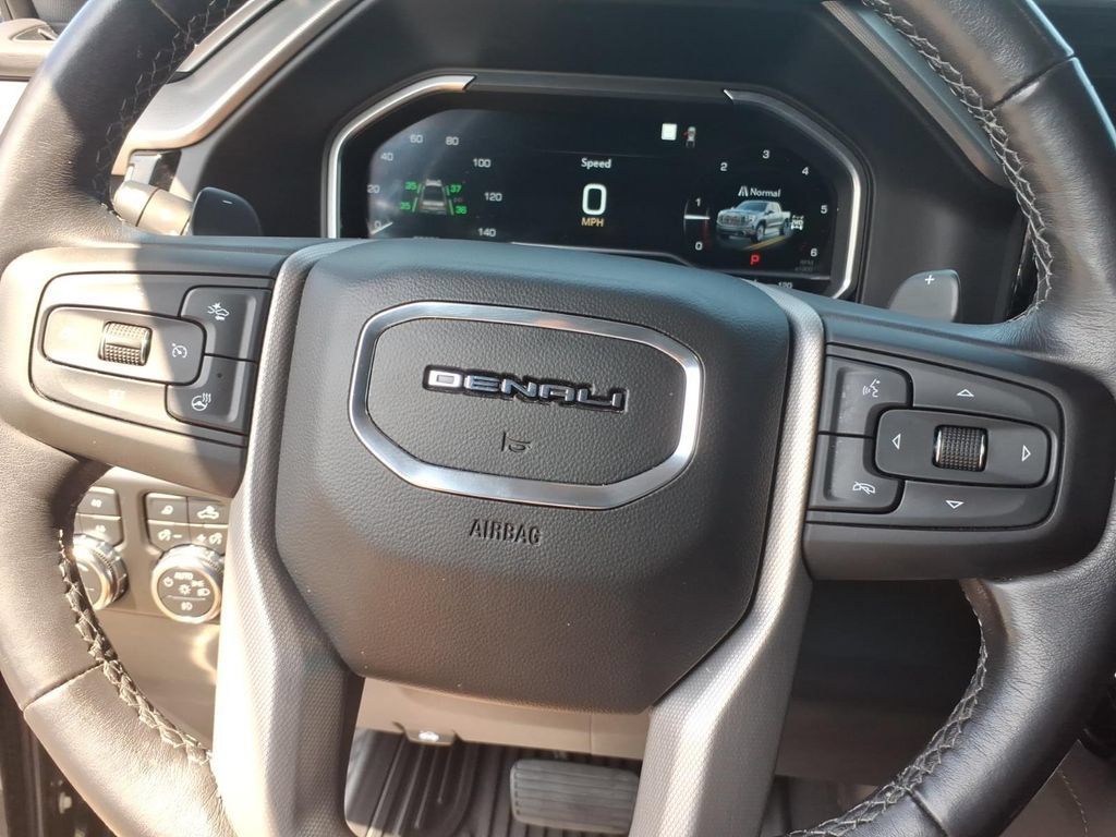Used 2022 GMC Sierra 1500 Denali AWD/4WD image 26