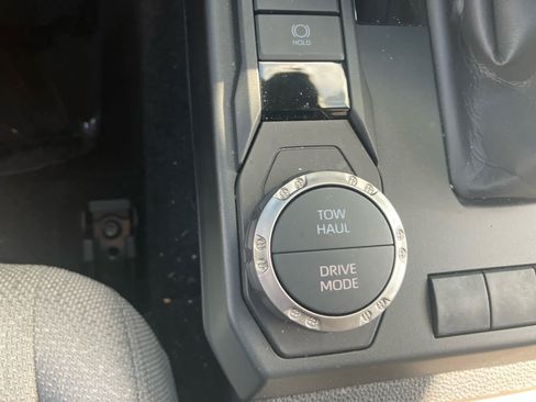 Used 2025 Toyota 4Runner SR5 RWD image 14