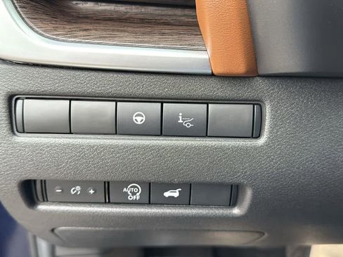 Certified 2024 Nissan Rogue Platinum w/ Platinum Premium Package image 22