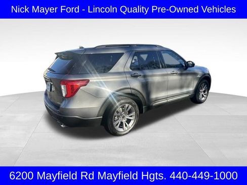 Used 2022 Ford Explorer XLT w/ Equipment Group 202A image 8