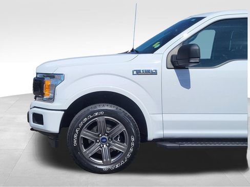 Used 2020 Ford F150 XLT w/ Equipment Group 302A Luxury AWD/4WD image 11