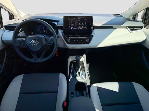 Used 2026 Toyota Corolla LE image 15