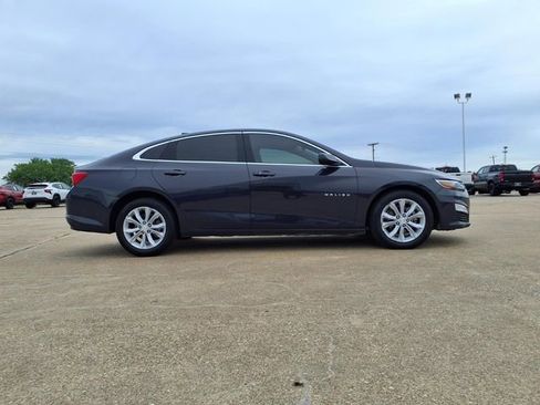Used 2025 Chevrolet Malibu LT FWD image 4