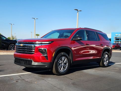 New 2026 Chevrolet Traverse LT w/ Enhanced Driving Package image 2