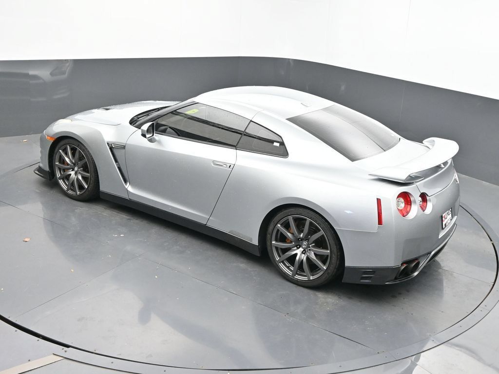 Used 2012 Nissan GT-R Premium AWD/4WD image 41