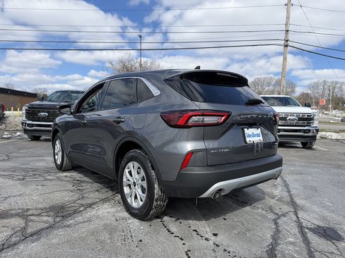 Certified 2023 Ford Escape Active AWD/4WD image 5