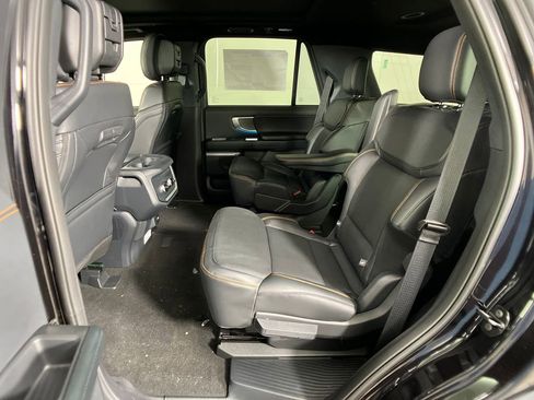 New 2026 Ford Expedition Tremor image 32