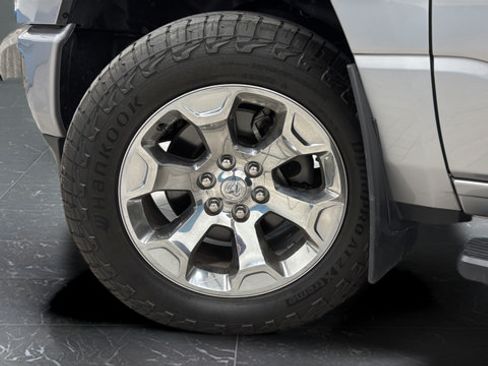 Used 2020 RAM 1500 Big Horn AWD/4WD image 35