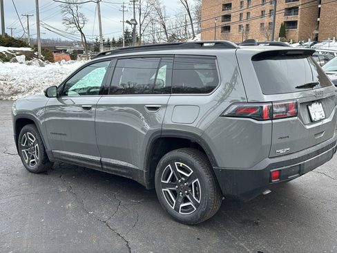 New 2026 Jeep Cherokee Laredo image 6