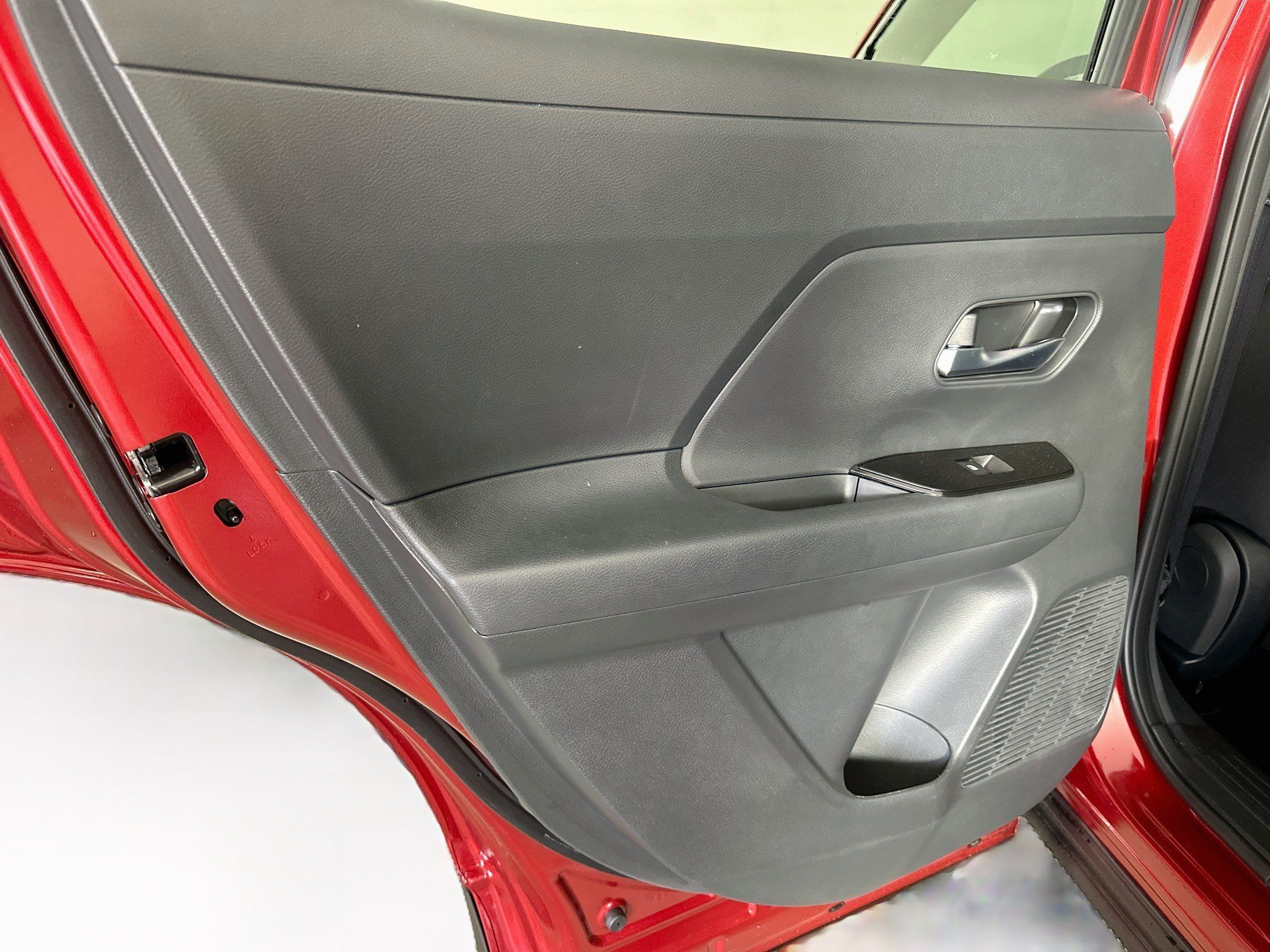 Used 2026 Nissan Kicks SV w/ SV Premium Package FWD image 26