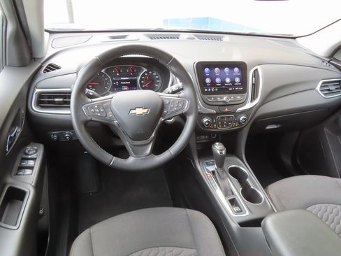 Used 2021 Chevrolet Equinox LT image 4