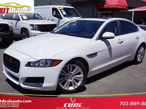 Used 2017 Jaguar XF RWD image 1