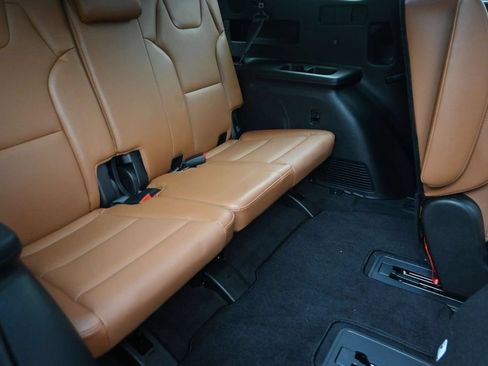 Used 2024 Kia Telluride SX Prestige X-Pro AWD/4WD image 11