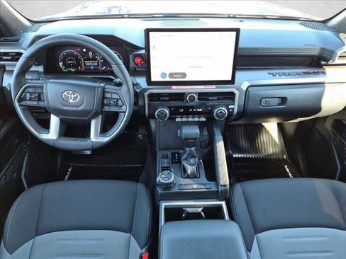 Certified 2025 Toyota Tacoma TRD Off-Road AWD/4WD image 16