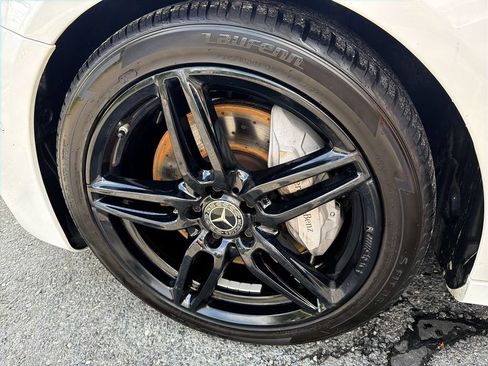 Used 2019 Mercedes-Benz E 300 4MATIC image 16