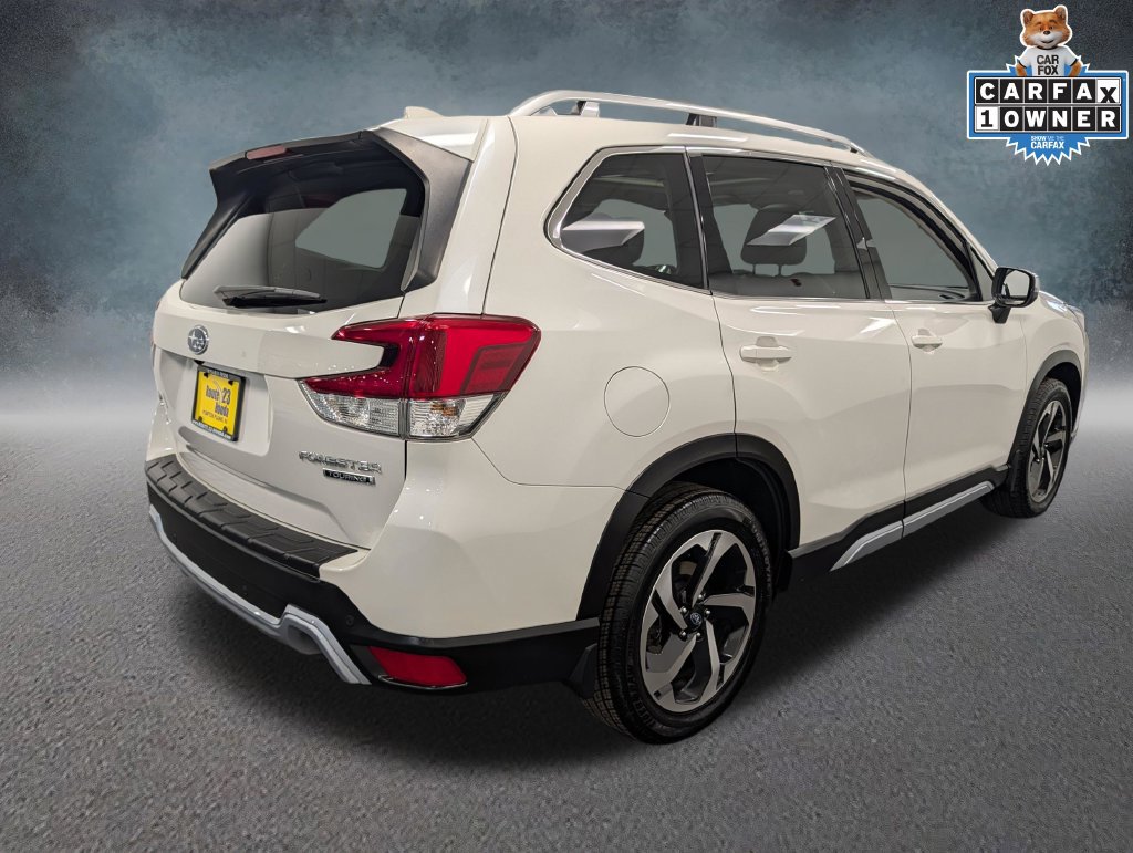 Used 2022 Subaru Forester Touring AWD/4WD image 4