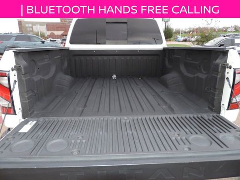 Used 2023 Nissan Titan PRO-4X AWD/4WD image 12