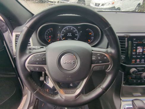 Used 2020 Jeep Grand Cherokee Limited image 22