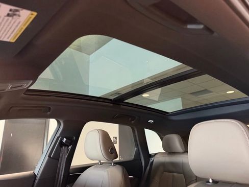 Certified 2025 Audi Q5 2.0T Premium w/ Convenience Package image 18