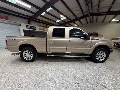 Used 2013 Ford F250 Lariat w/ Lariat Ultimate Pkg AWD/4WD image 9