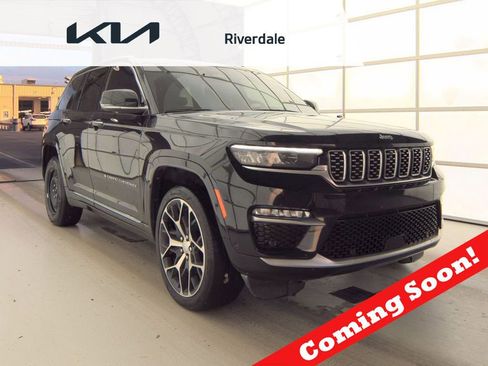 Used 2023 Jeep Grand Cherokee Summit AWD/4WD image 1
