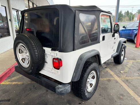 Used 2004 Jeep Wrangler X image 7