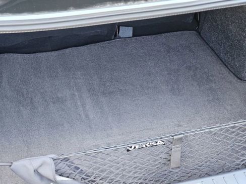New 2025 Nissan Versa SR w/ Trunk Package FWD image 27
