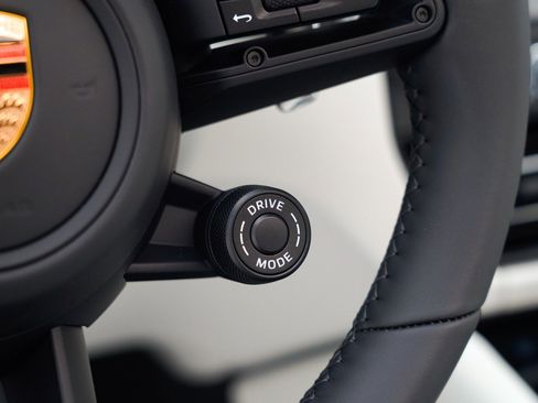 New 2026 Porsche Macan S image 30