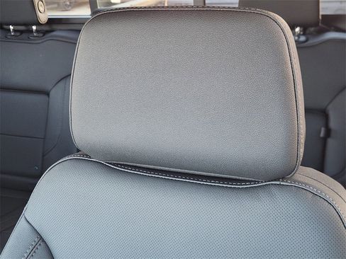 New 2026 GMC Sierra 2500 SLT w/ Texas SLT Premium Package image 17