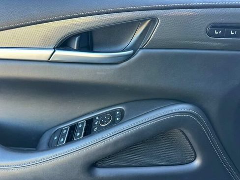 Used 2023 INFINITI QX60 Luxe w/ Cargo Package FWD image 11