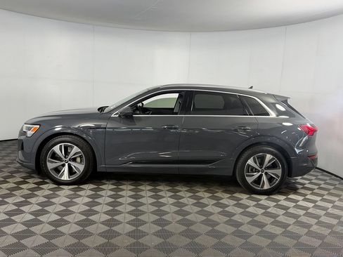 Used 2024 Audi Q8 e-tron Premium Plus w/ Premium Plus Package AWD/4WD image 11
