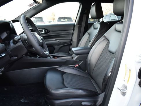 New 2026 Jeep Compass Latitude AWD/4WD image 11