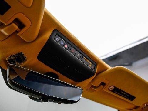 Used 2020 Chevrolet Corvette Stingray Premium Conv w/ 3LT Preferred Equipment Group image 43