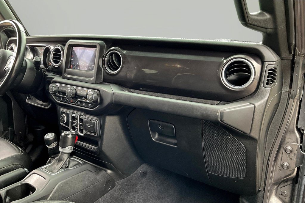 Used 2021 Jeep Wrangler Unlimited Sahara AWD/4WD image 25