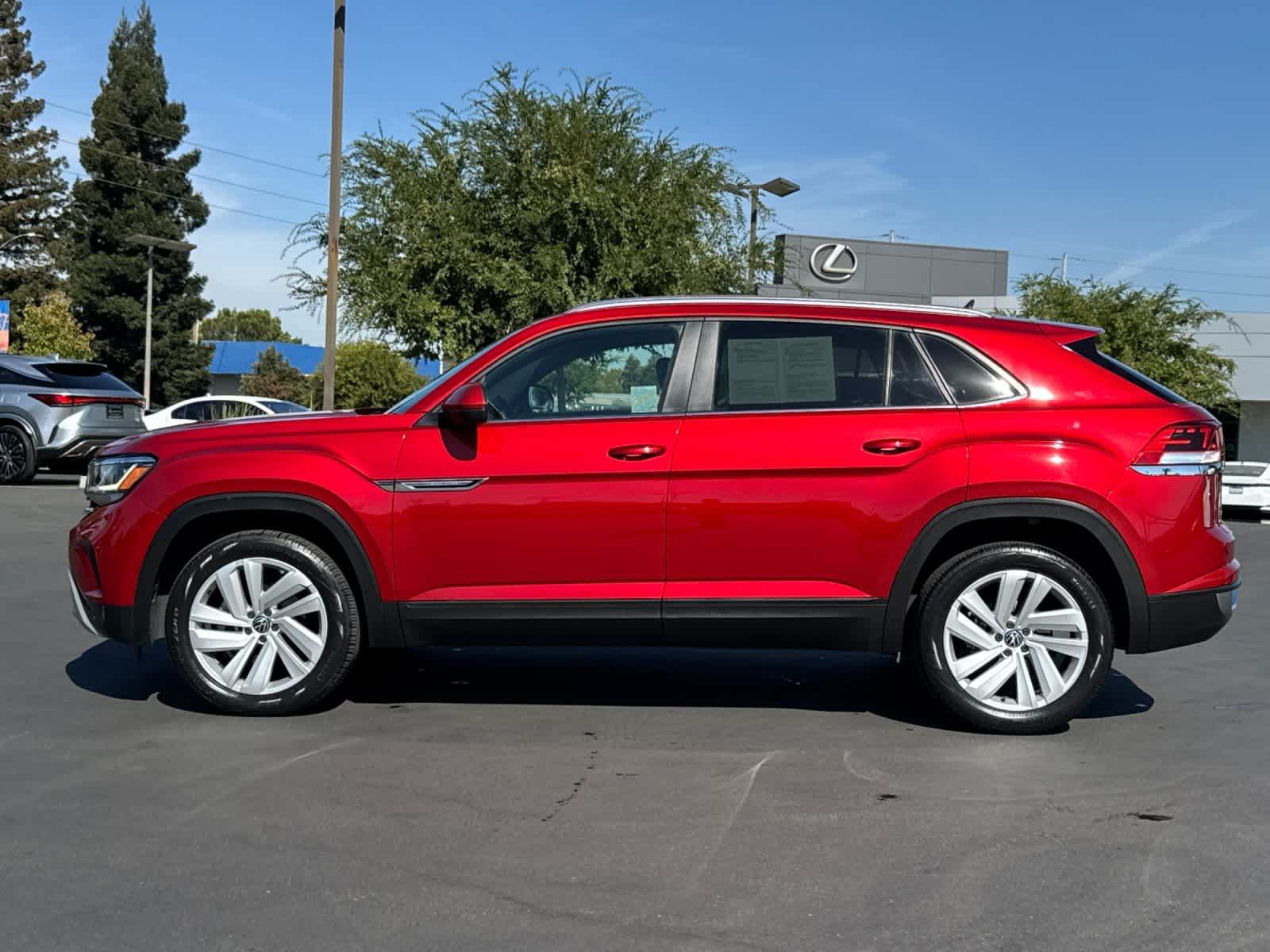 Used 2023 Volkswagen Atlas Cross Sport SE FWD image 9