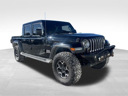 Used 2020 Jeep Gladiator Overland w/ Advanced Safety Group image 14